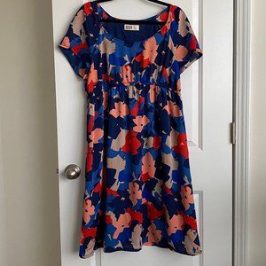 Old Navy Floral Maternity Dress Large